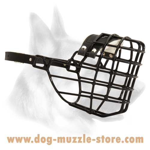 Strong Wire Basket Dog Muzzle With Adjustable Secure  Fixation Strap